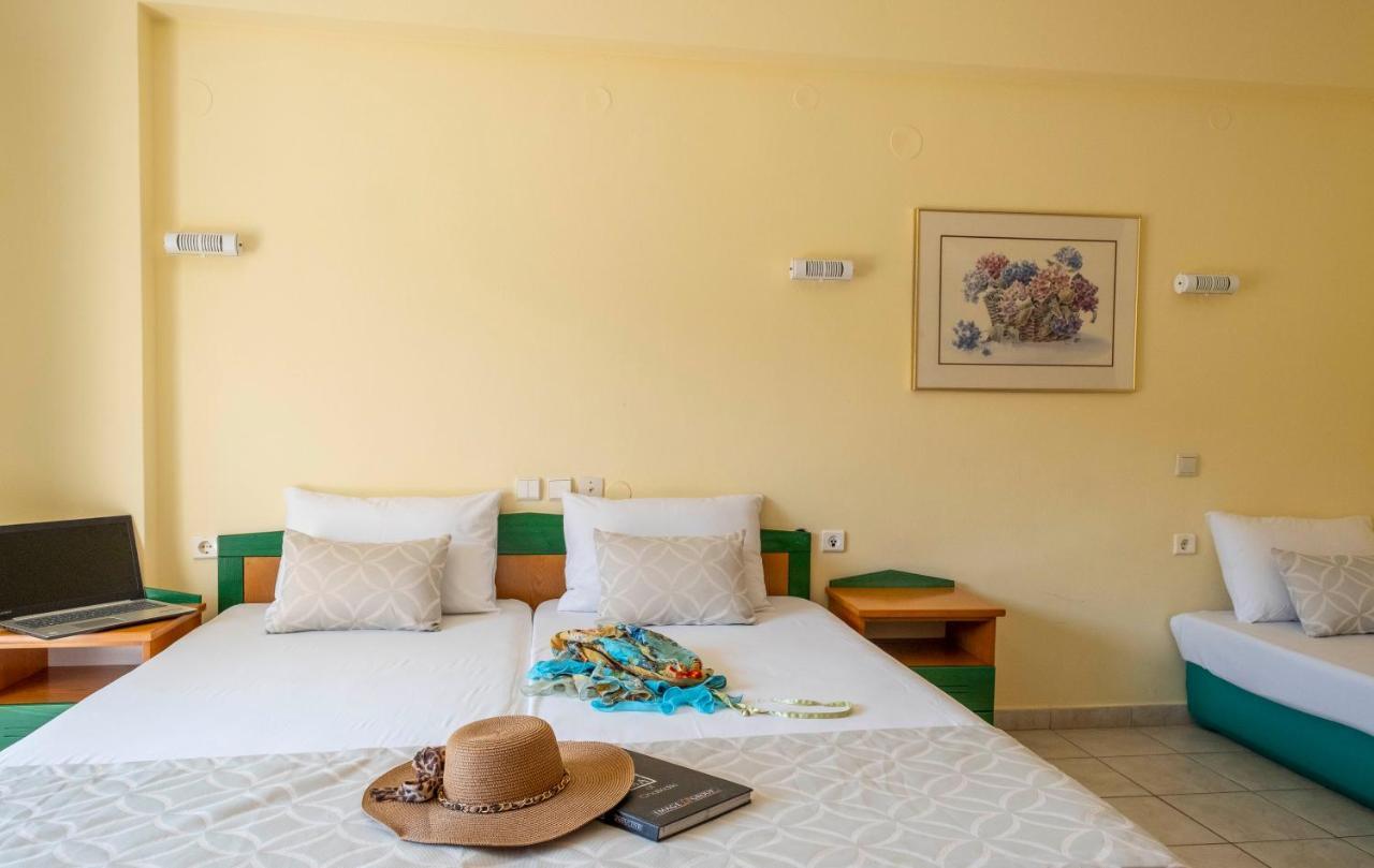 Aristides Hotel フォルカ エクステリア 写真