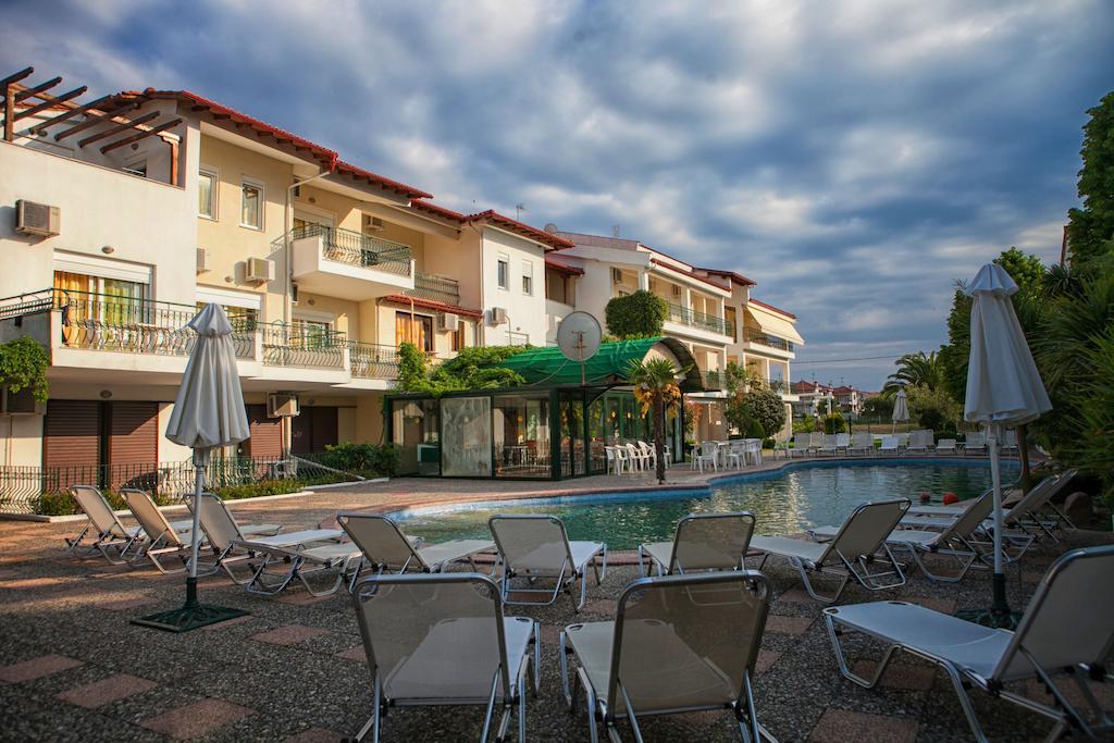 Aristides Hotel フォルカ エクステリア 写真