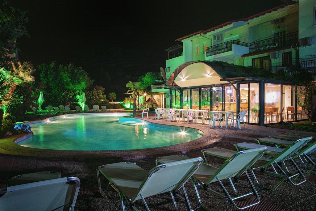 Aristides Hotel フォルカ エクステリア 写真